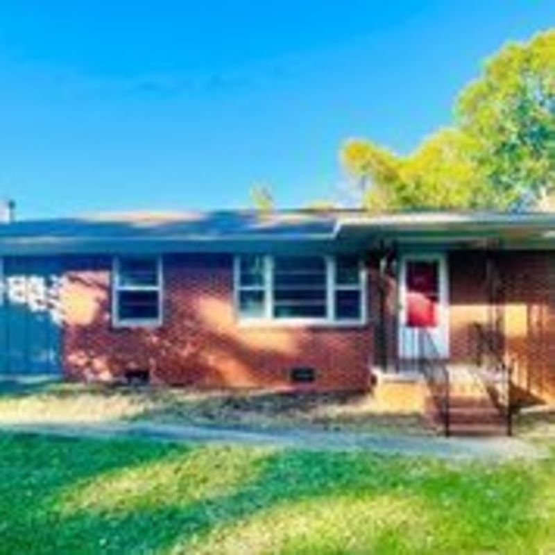 Rent Ready Brick Ranch Centrally Located!BiggerPockets Marketplace