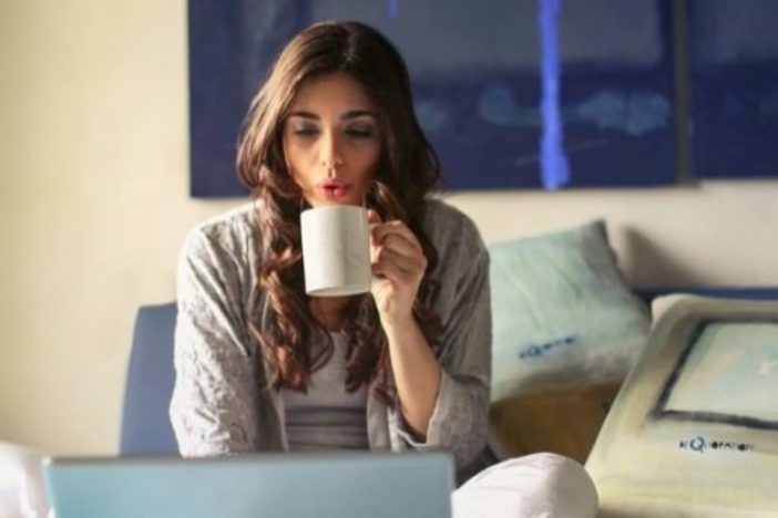 Professional Property Management vs. Self-Management: A Look at the Pros & Cons