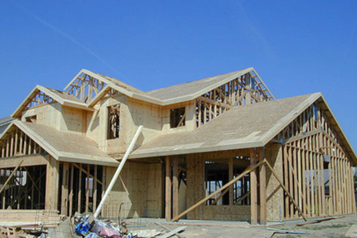 Declining Mortgage Rates May Perpetuate the Recovery Declining Mortgage Rates