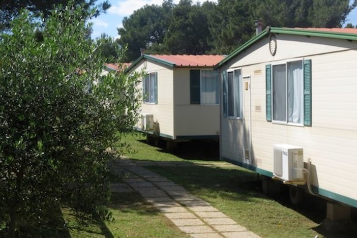 Mobile Home Showrooms: What You Need To Know As A Mobile Home Investor Mobile Home Showroom
