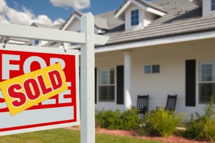 Think Like a Buyer: Foolproof Tips for Selling Your Next Property, Fast sell_house_fast