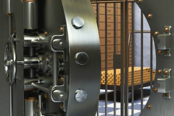 An Introduction to Investing in Notes: Why You Should “Be the Bank” bank_vault
