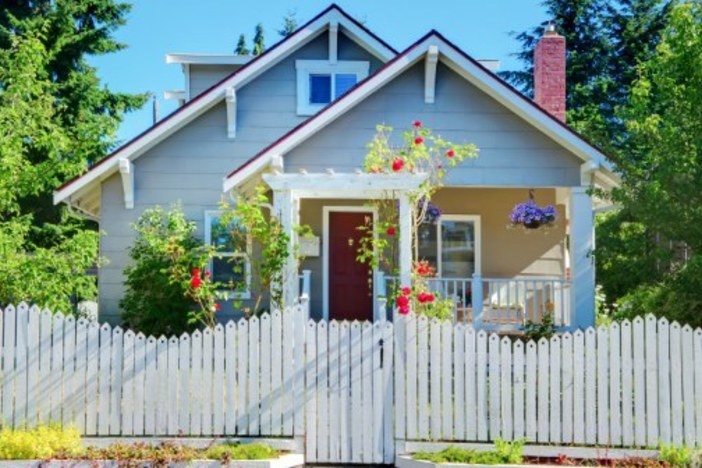 8 Expert Tips for Renovating the Exteriors of Your Buy & Holds exterior_rehab_buy_and_hold_renovation_tips