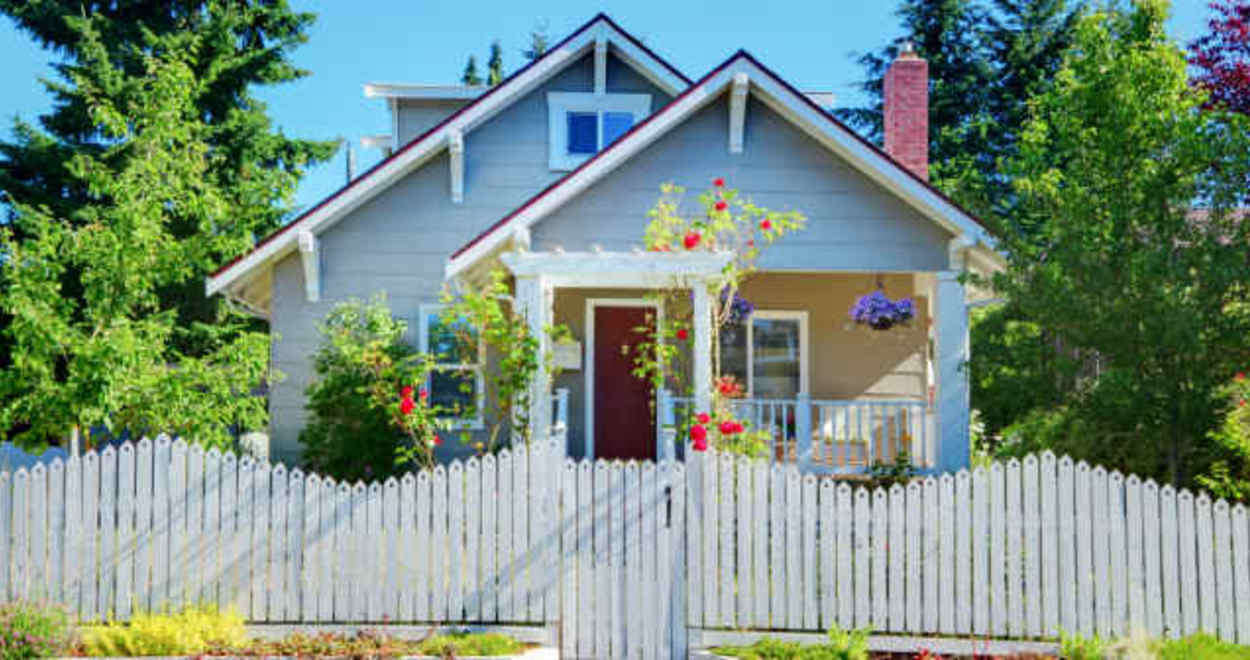 14 Clever Ways to Maximize Revenue From Your Rental Property sell-or-rent-house