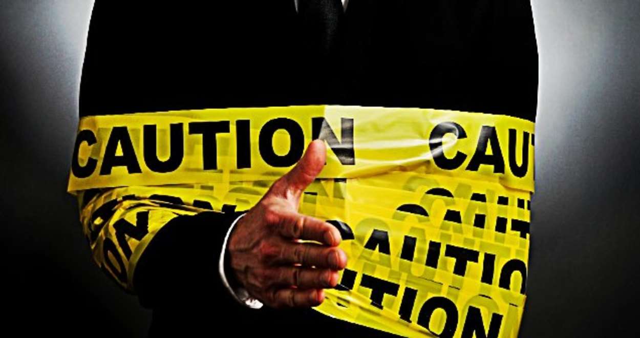 5 Scams That Trick Landlords Into Accepting Less-Than-Stellar Tenants tenant-scams