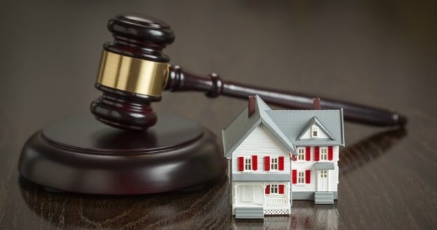 10 Invaluable Lessons I Learned From My Very First Tenant Eviction