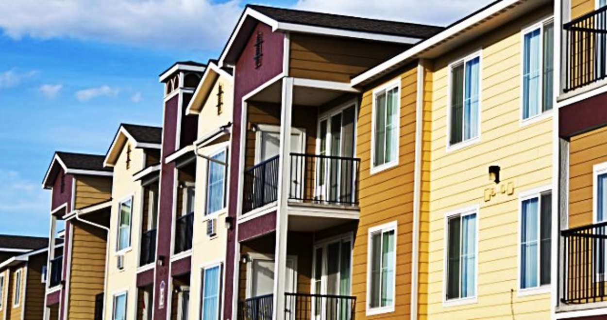 How to Minimize the Wholesaling Competition in a Hot Market by Using Leverage invest-condo