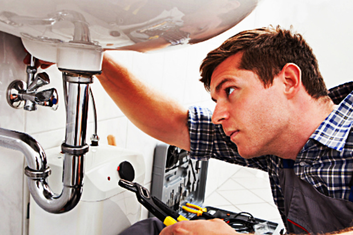 5 Steps to Fix Clogged Pipes & Drains in Your Rentals clogged-drains-pipes