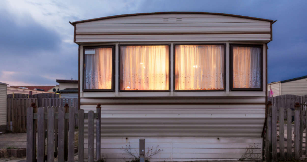 When Should Mobile Home Sellers Be Allowed to Remain in Their Homes After Closing? remain-in-mobile-home